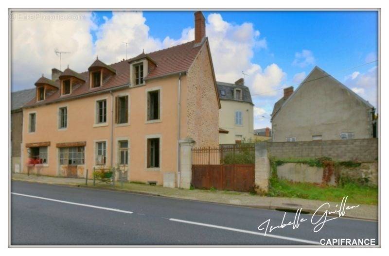 Maison à CULAN