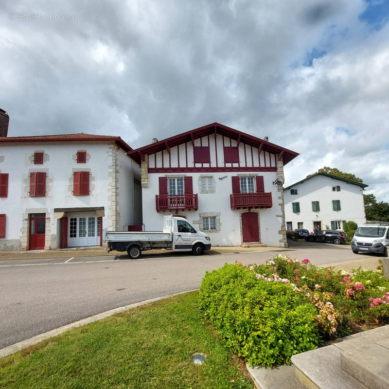 Maison à MOUGUERRE