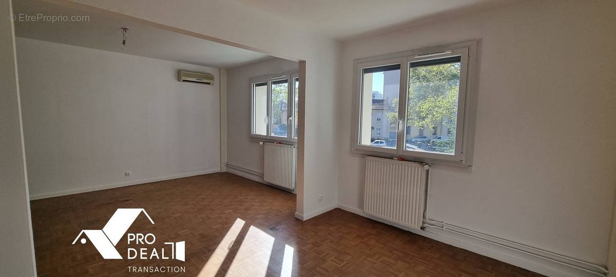 Appartement à LYON-8E