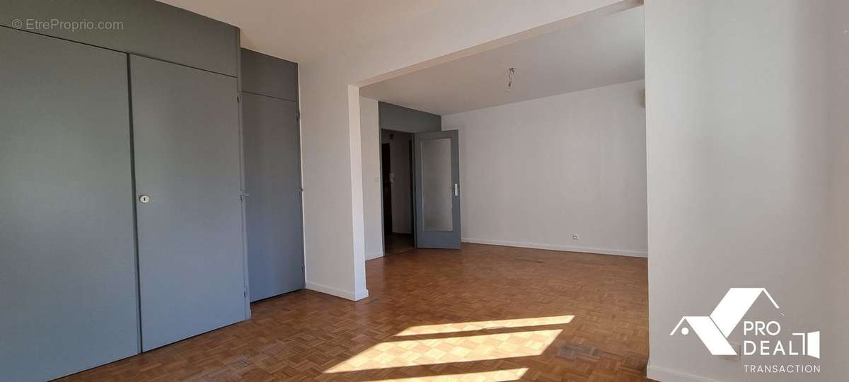 Appartement à LYON-8E