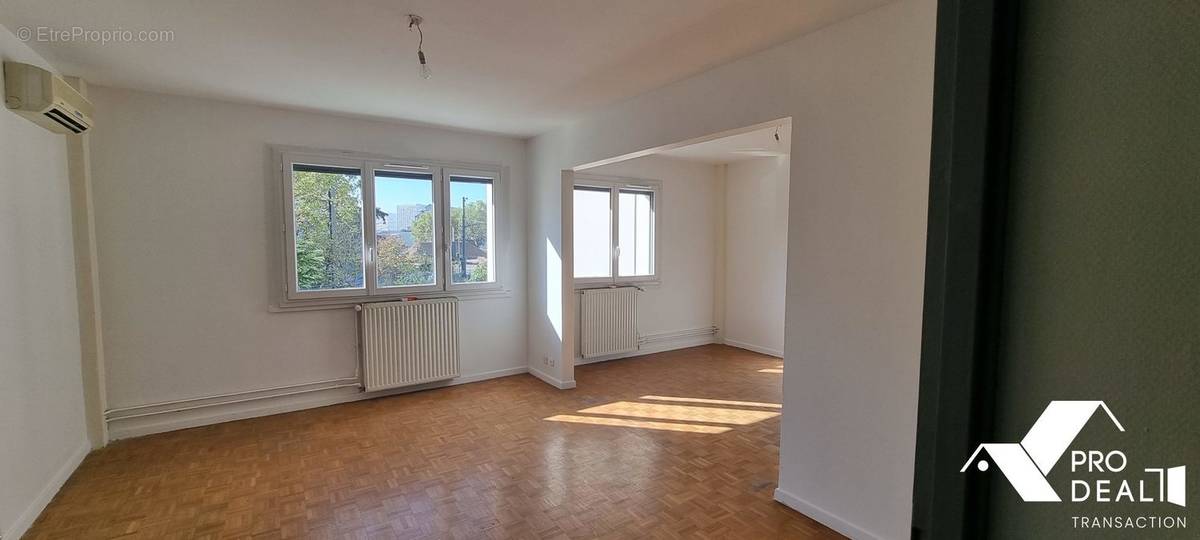 Appartement à LYON-8E