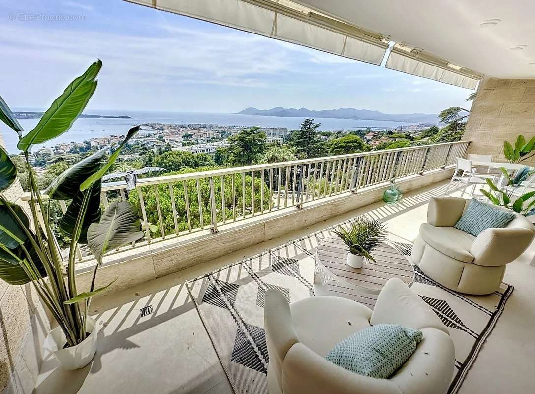 Appartement à CANNES