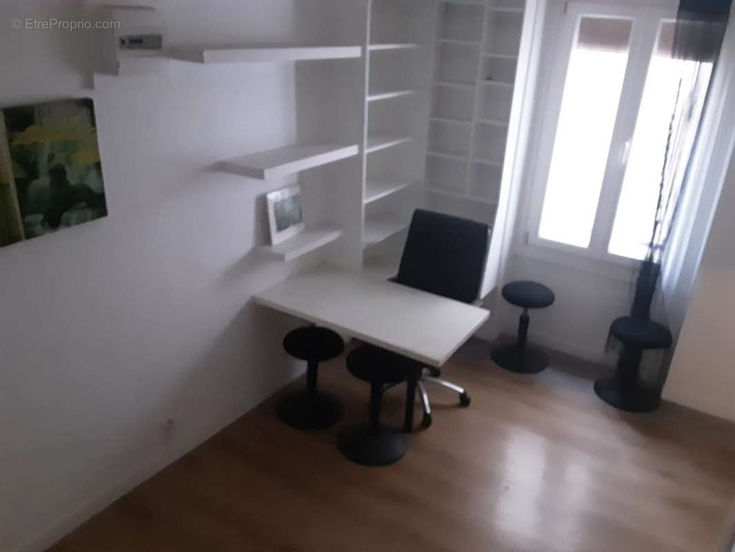 Appartement à PARIS-20E