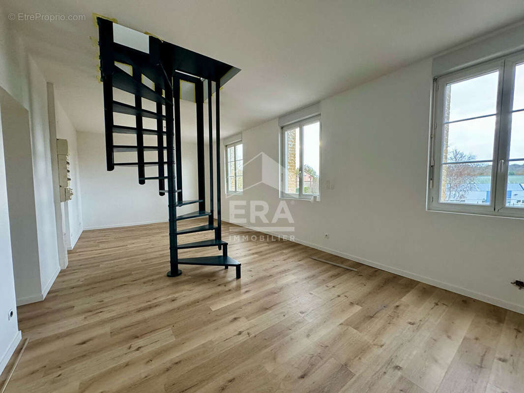 Appartement à OUVILLE-LA-RIVIERE