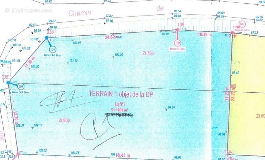 Terrain à ARMEAU