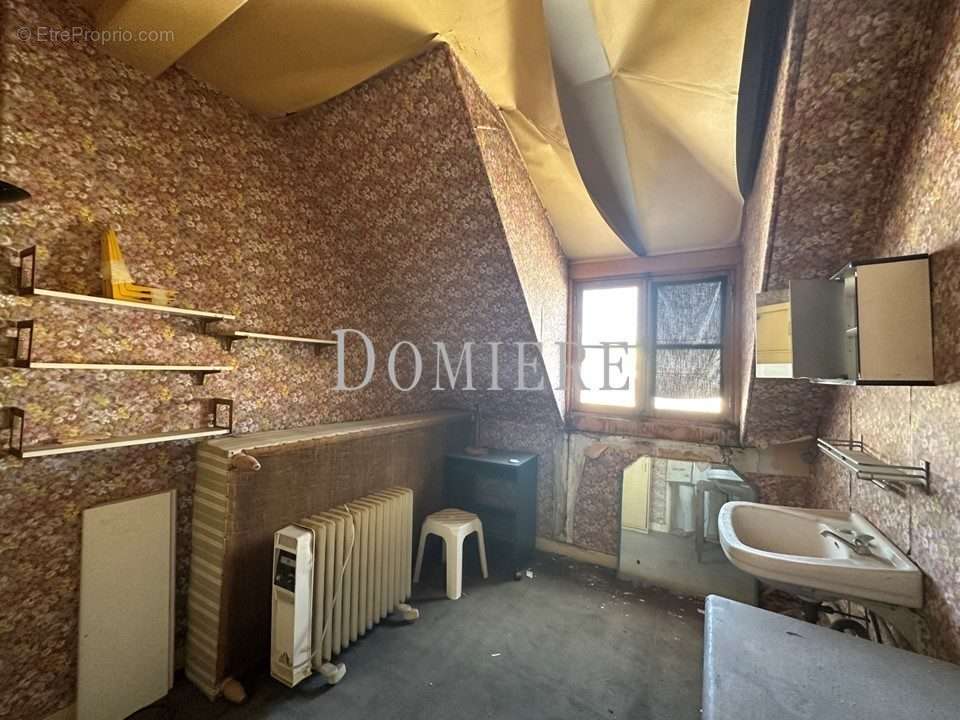 Appartement à PARIS-17E