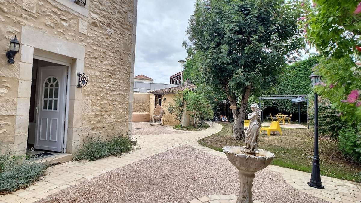 Maison à CHAUVIGNY