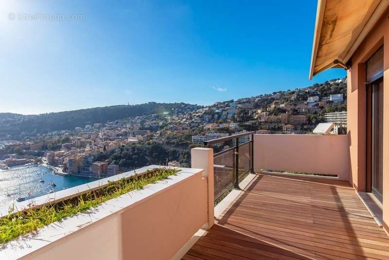 Appartement à VILLEFRANCHE-SUR-MER