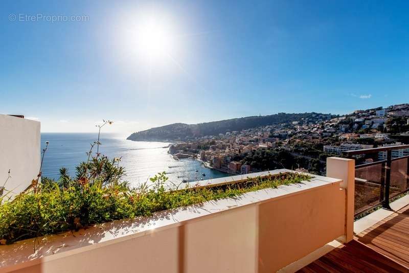 Appartement à VILLEFRANCHE-SUR-MER