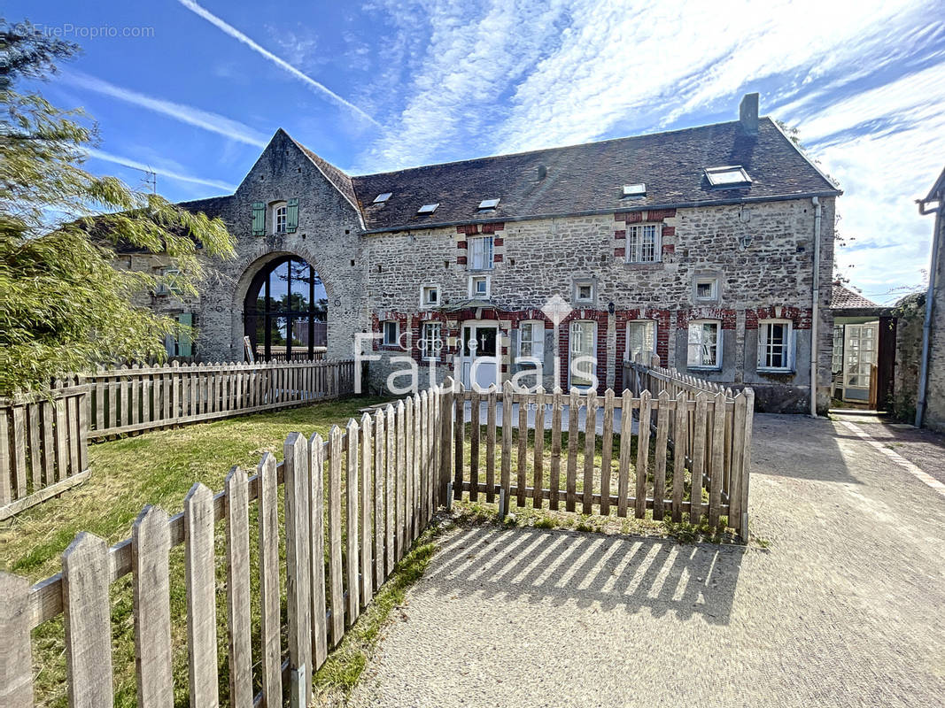 Maison à GRANDCAMP-MAISY