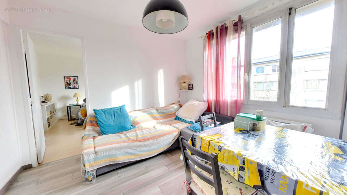 Appartement à MONTREUIL