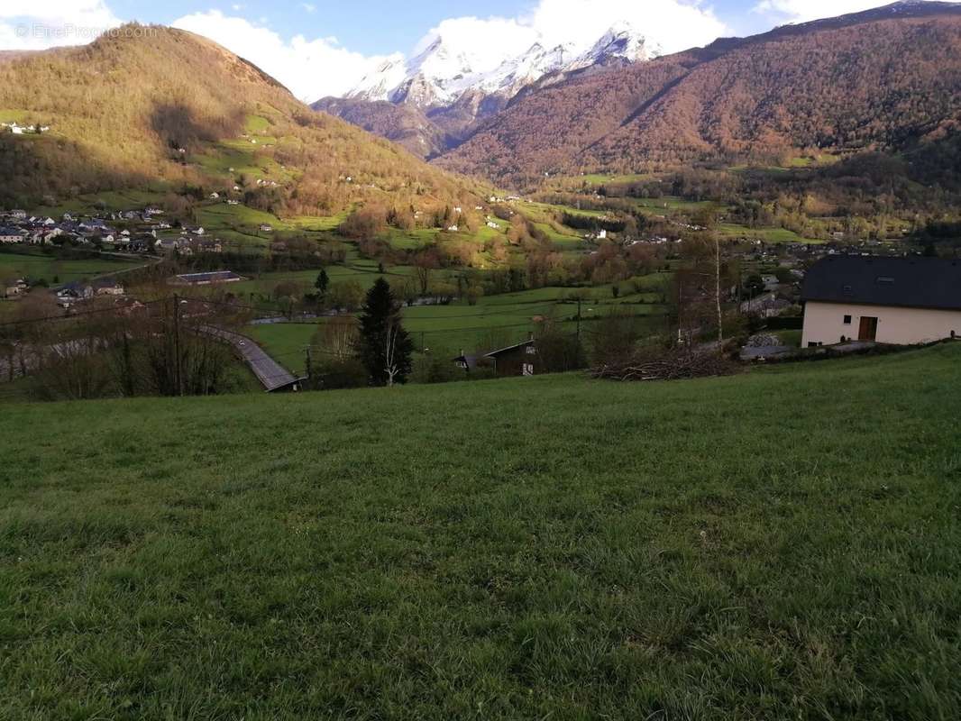 Terrain à LARUNS