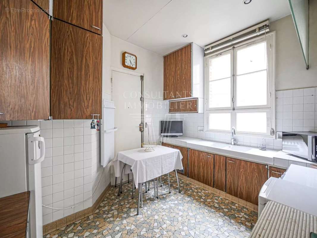 Appartement à PARIS-17E