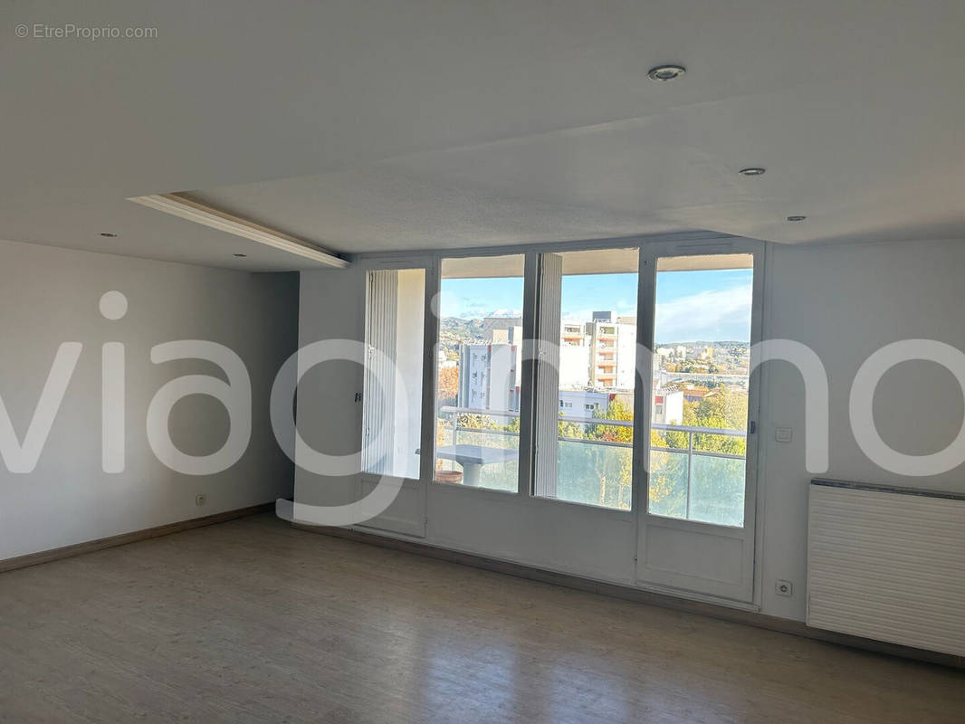 Appartement à MARSEILLE-13E