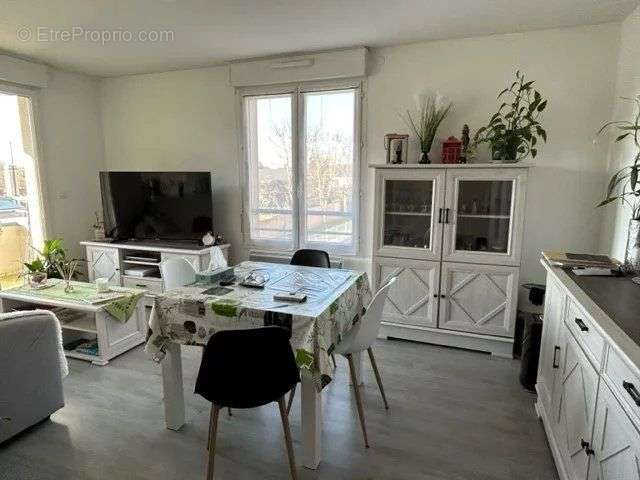 Appartement à LUCE