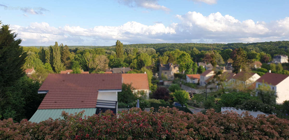 Appartement à LARDY