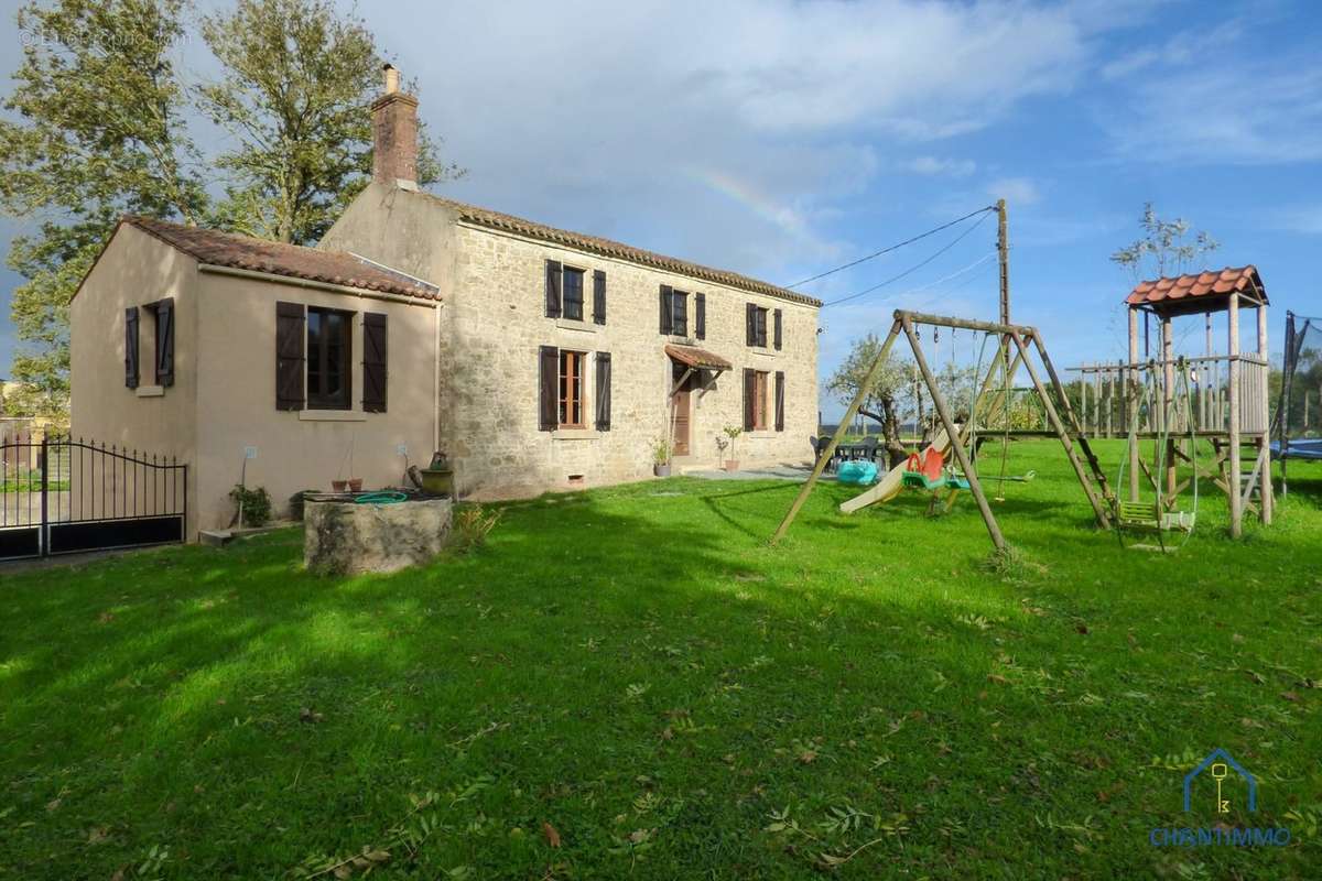 Maison à LA CHATAIGNERAIE