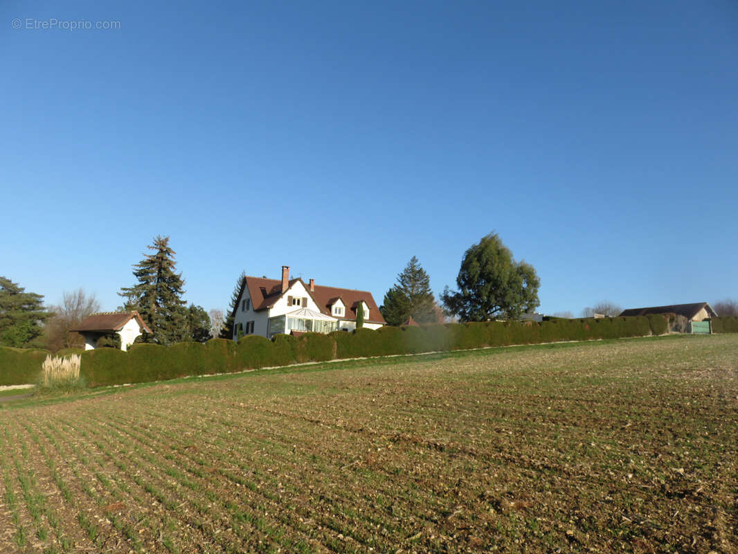 Maison à CHAMBOURG-SUR-INDRE