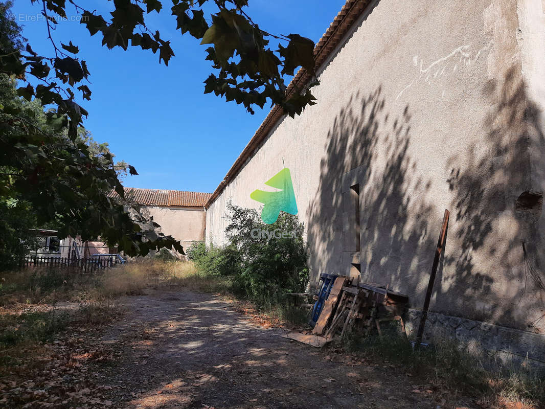 Autre à NARBONNE