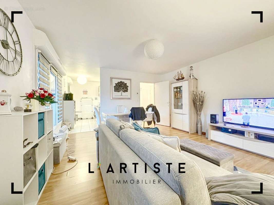 Appartement à DEVILLE-LES-ROUEN