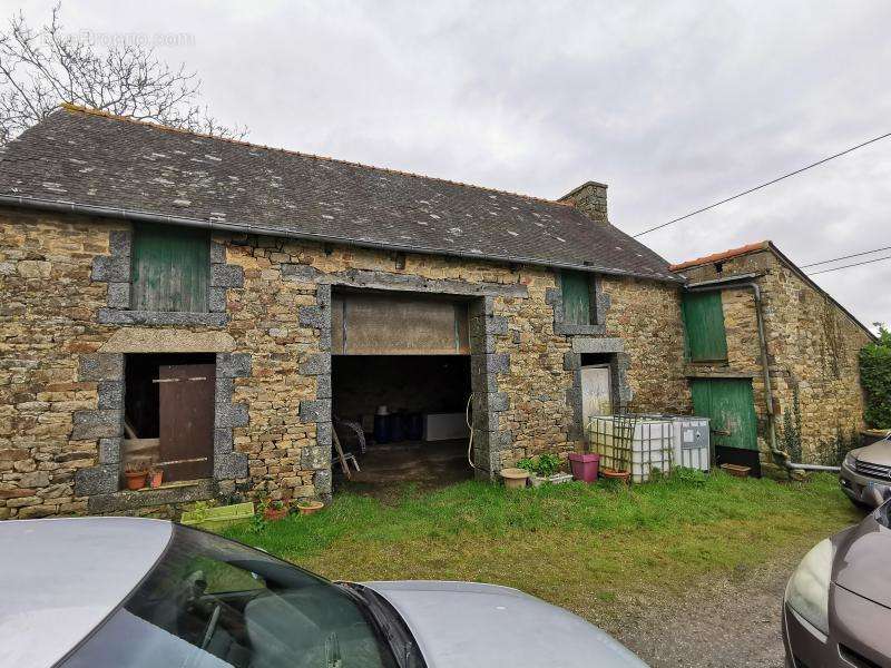 Maison à LAURENAN