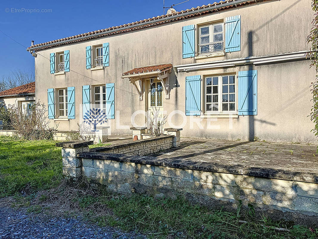 Maison à BRESSUIRE