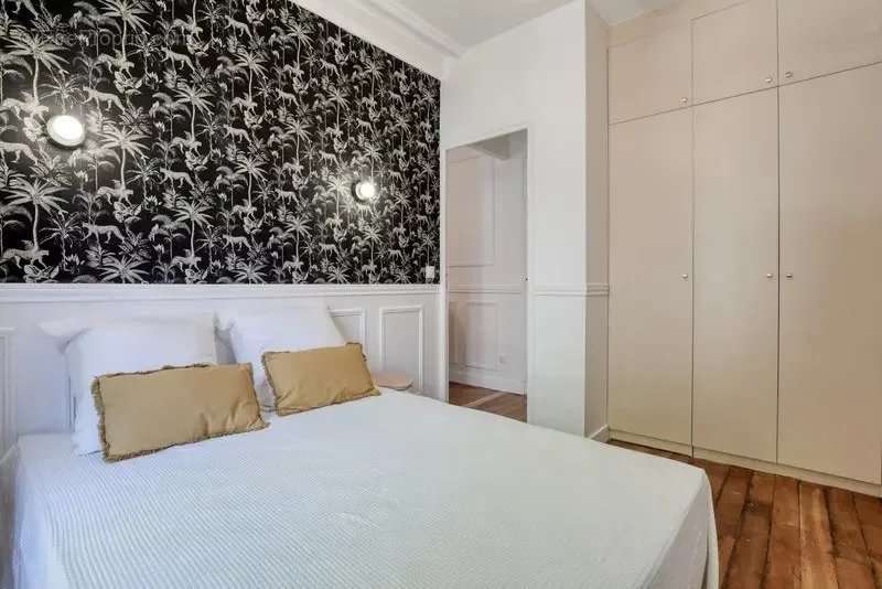 Appartement à PARIS-10E