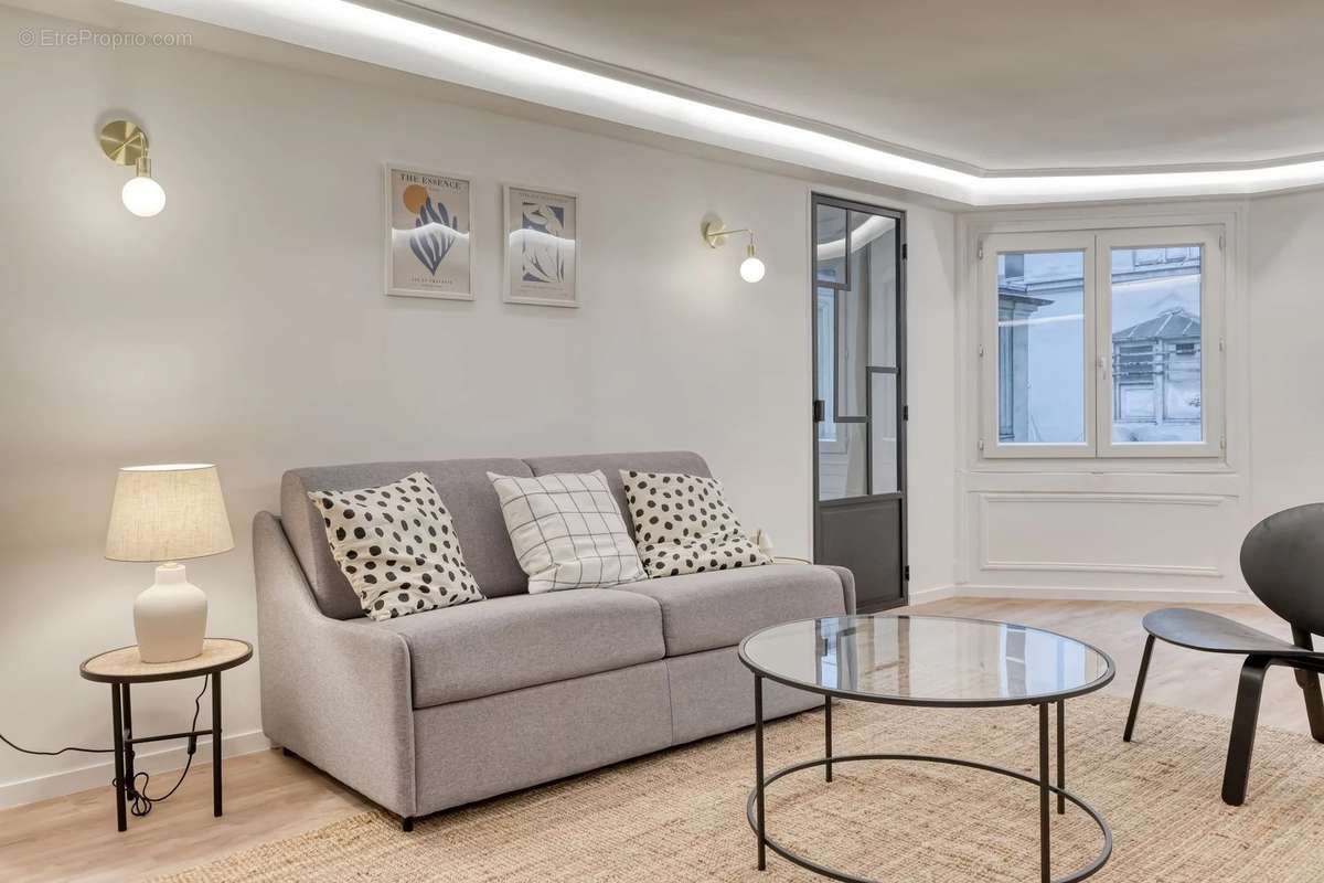 Appartement à PARIS-2E