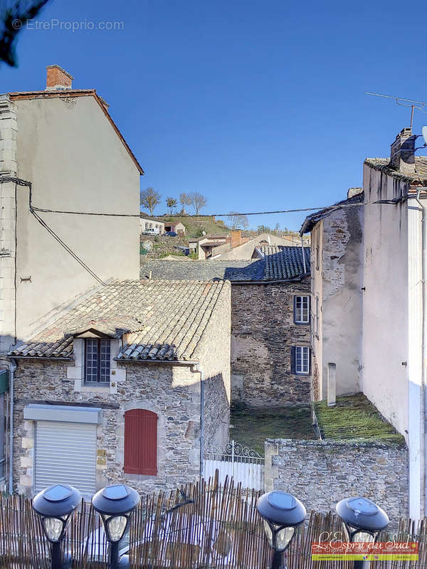 Vue de la salle à manger - Maison à LAGUEPIE