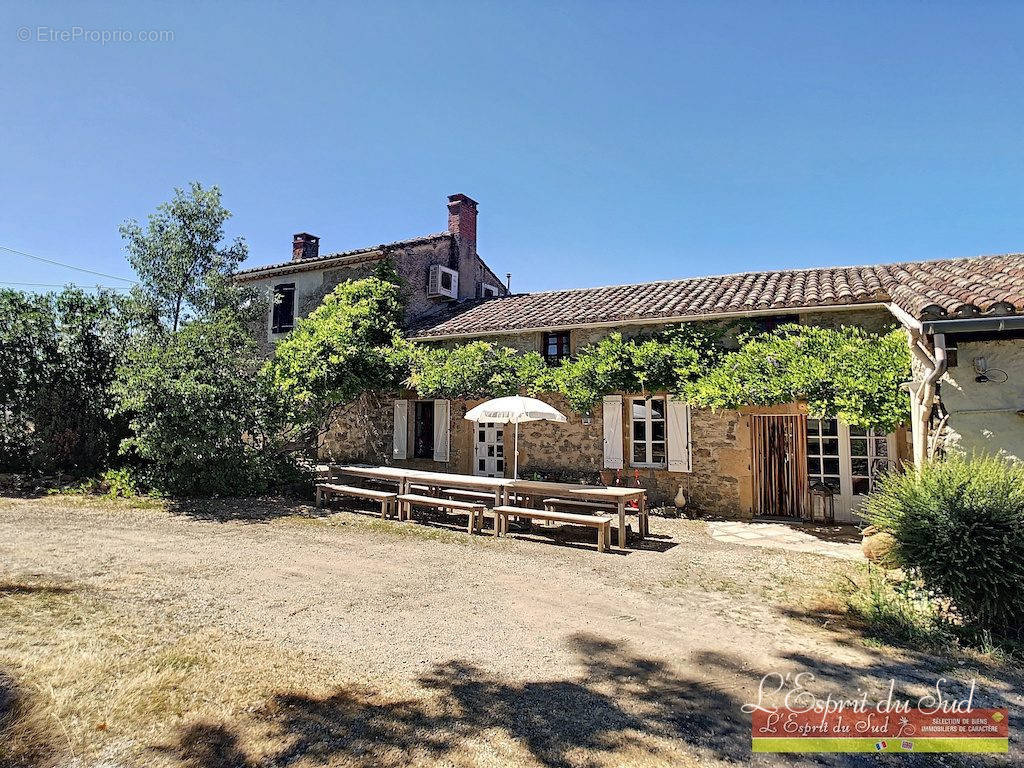 Maison à CAYLUS