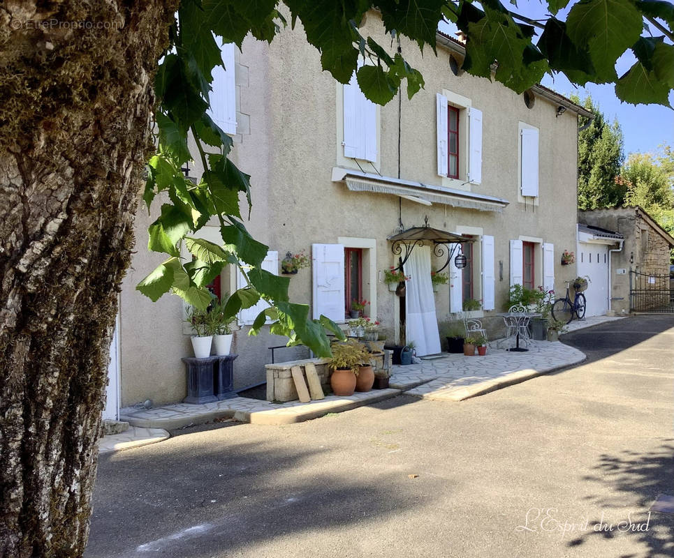 Maison à CAYLUS