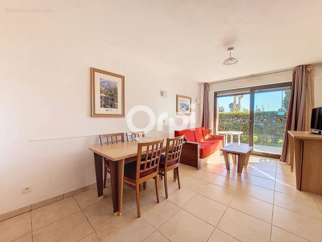 Appartement à VILLENEUVE-LOUBET