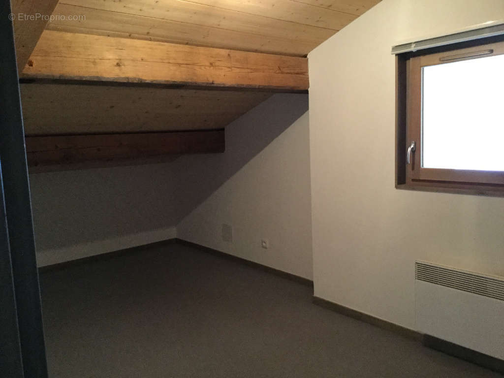 Appartement à SOLLIERES-SARDIERES