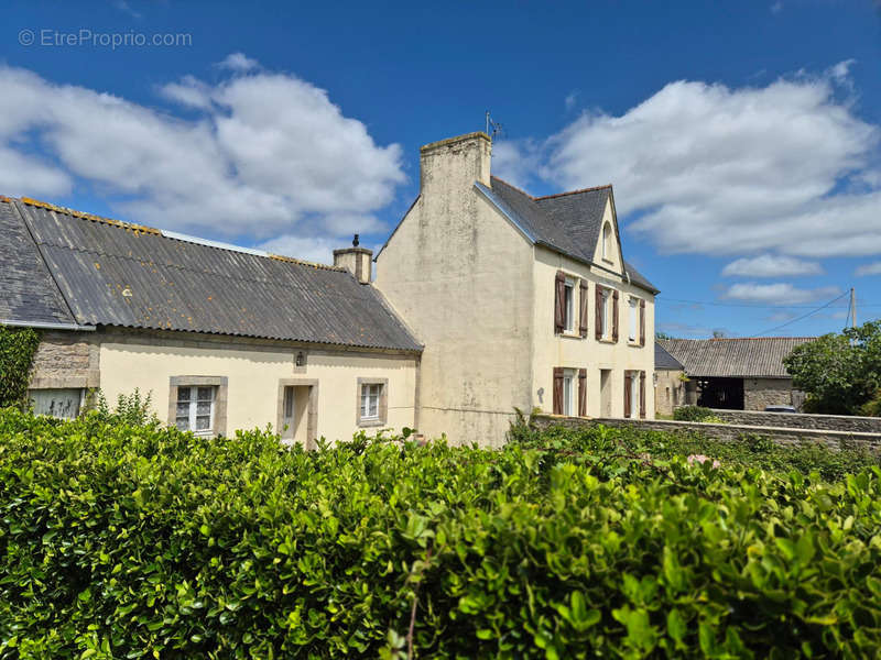 Maison à LANDUDEC