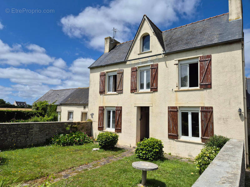 Maison à LANDUDEC