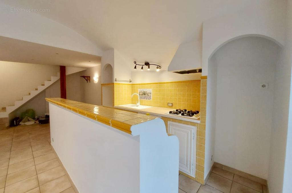 Appartement à FAYENCE