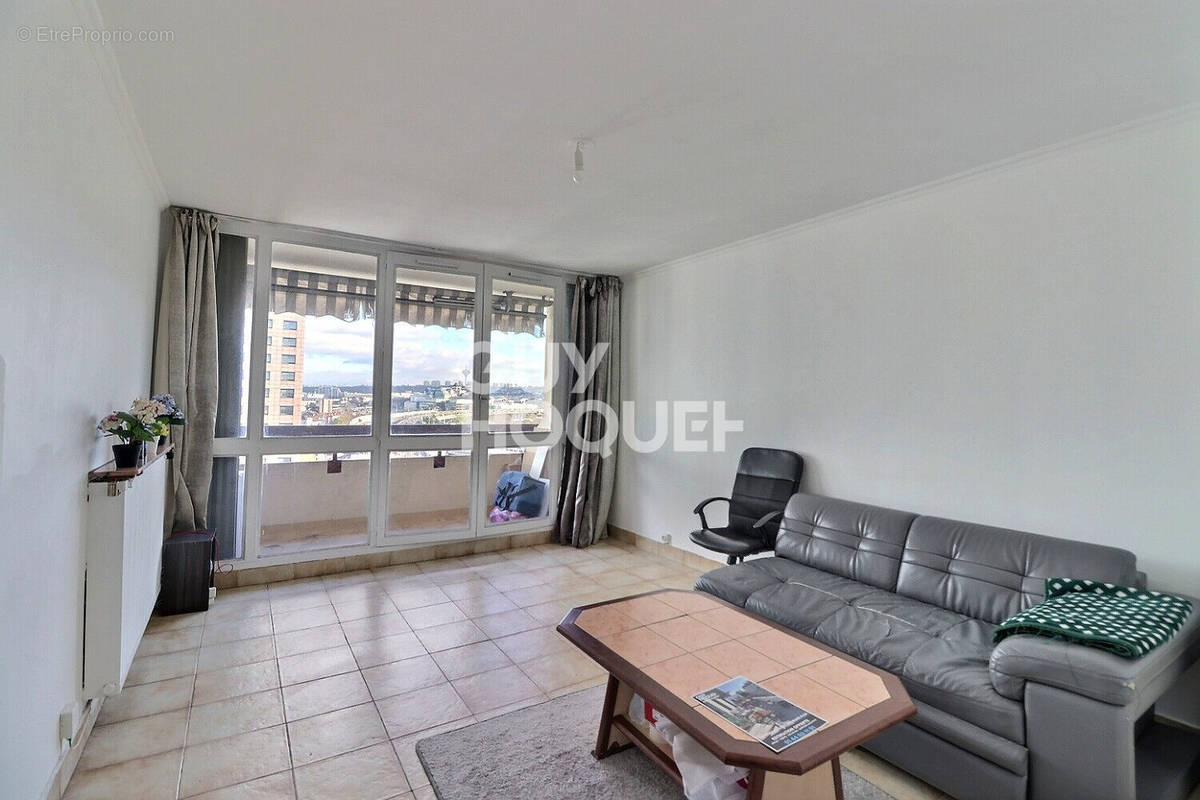 Appartement à AUBERVILLIERS