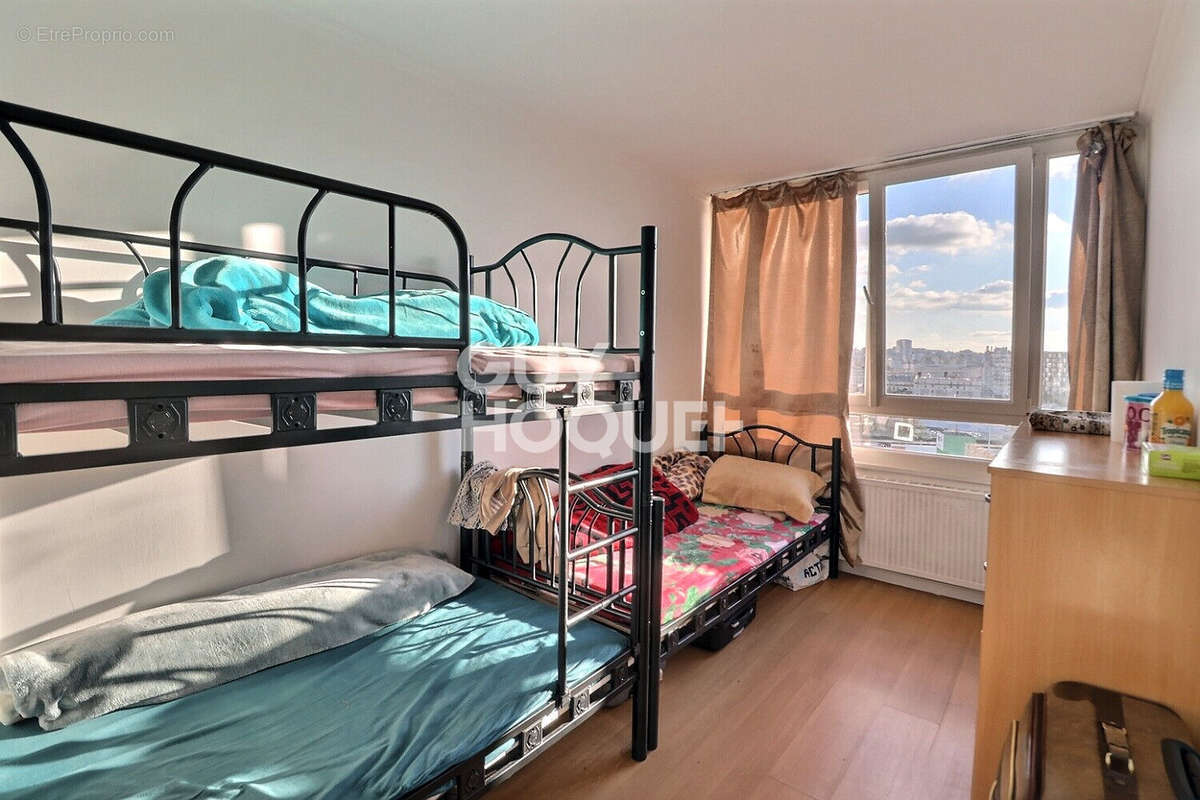 Appartement à AUBERVILLIERS