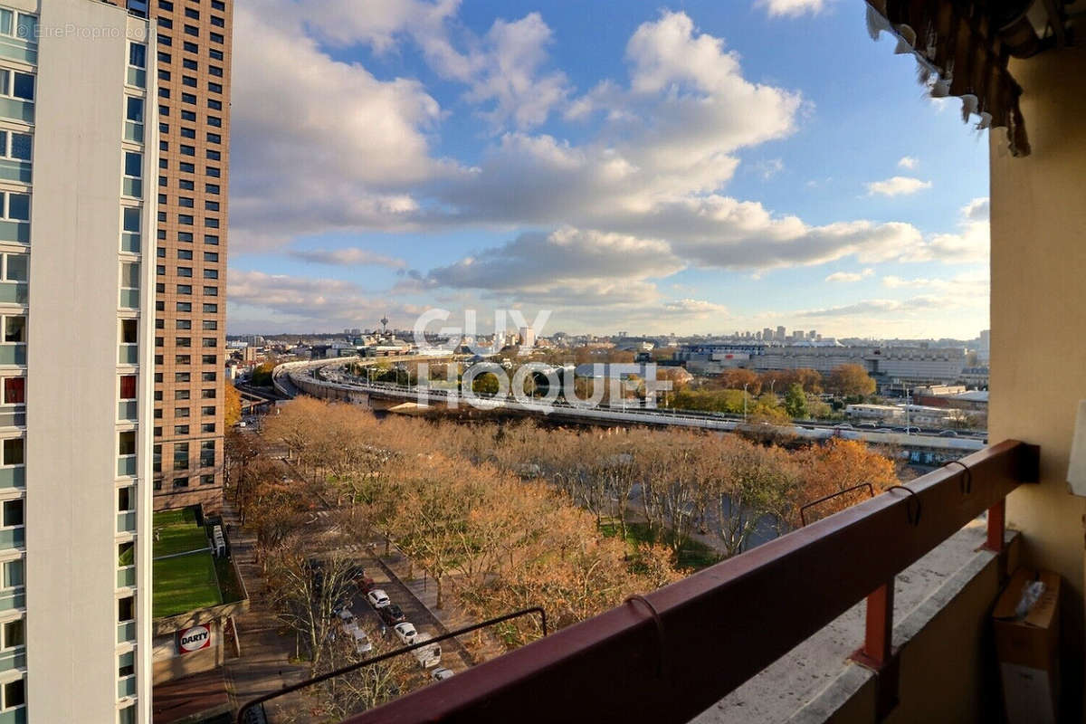 Appartement à AUBERVILLIERS