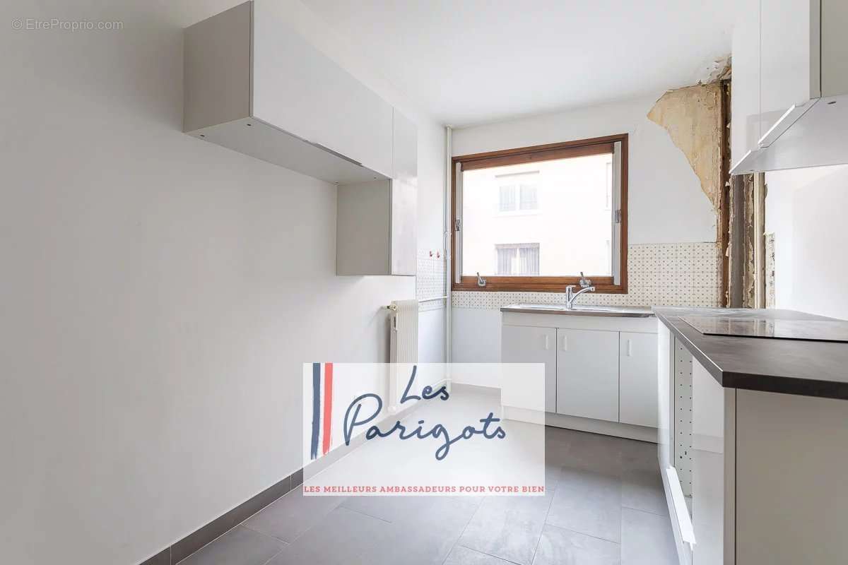 Appartement à PARIS-17E