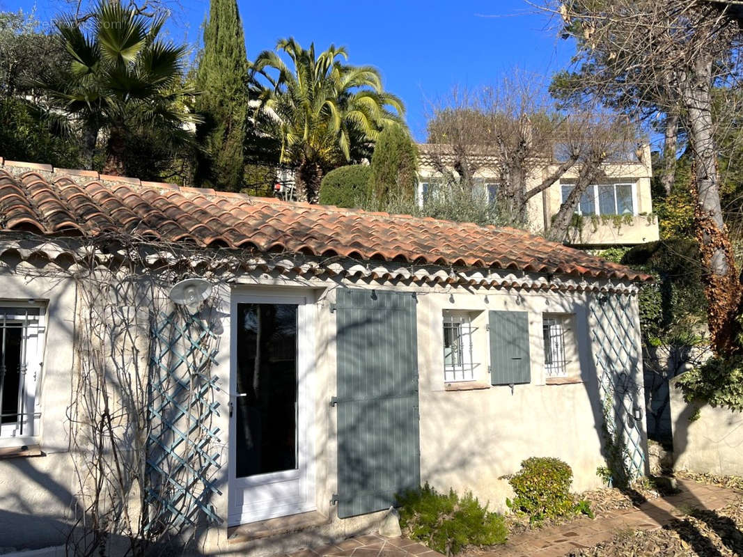 Maison à VILLENEUVE-LES-AVIGNON