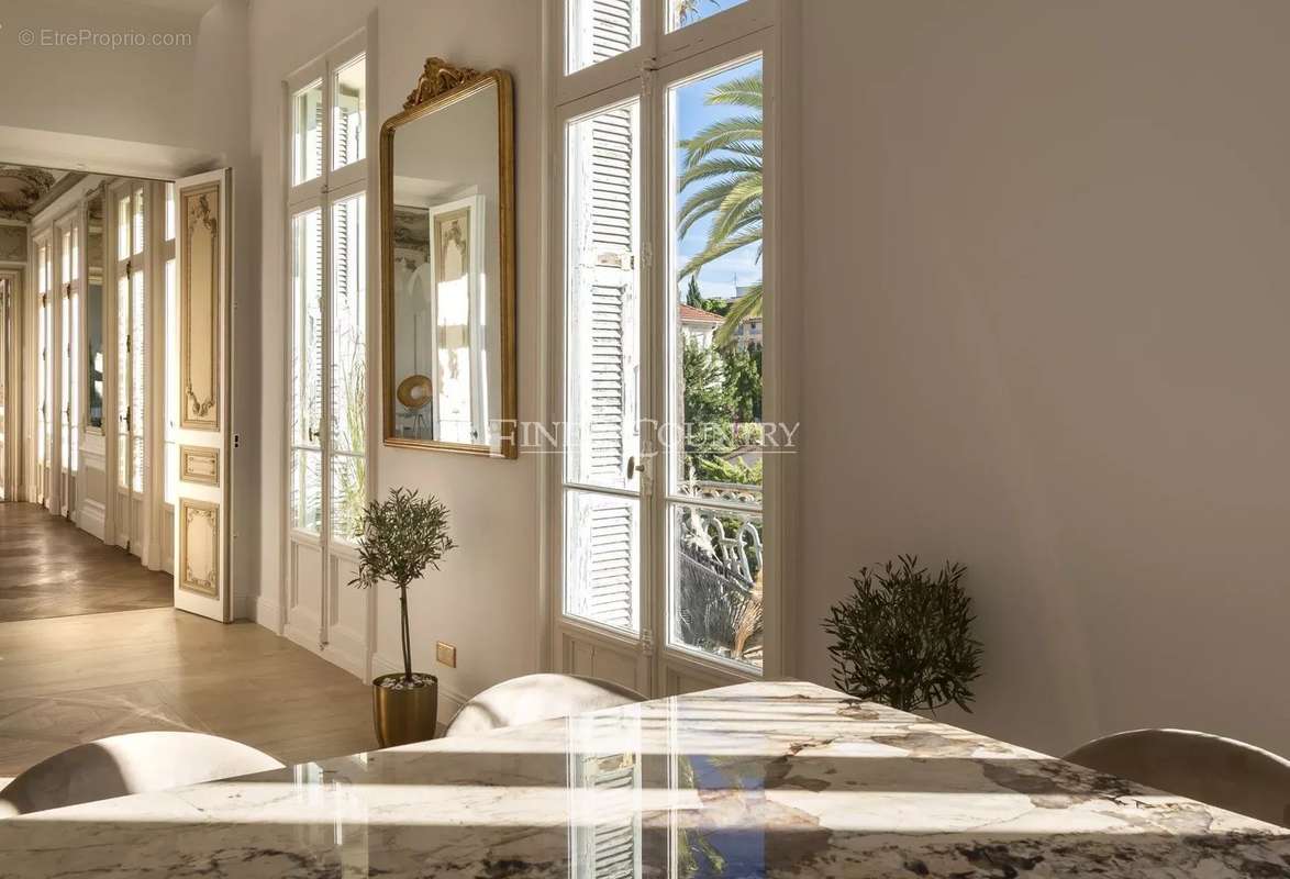 Appartement à NICE