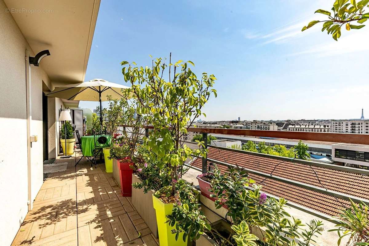 Appartement à SURESNES