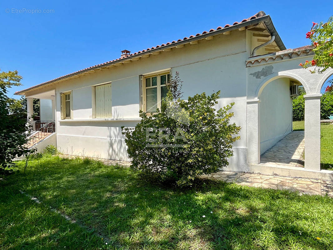 Maison à LAVARDAC