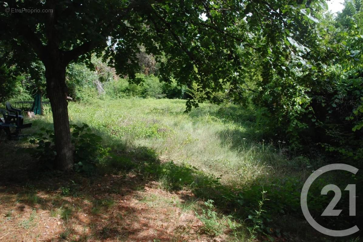 Terrain à BIOT