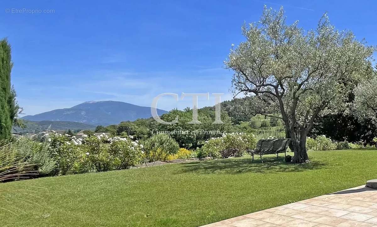 Maison à VAISON-LA-ROMAINE