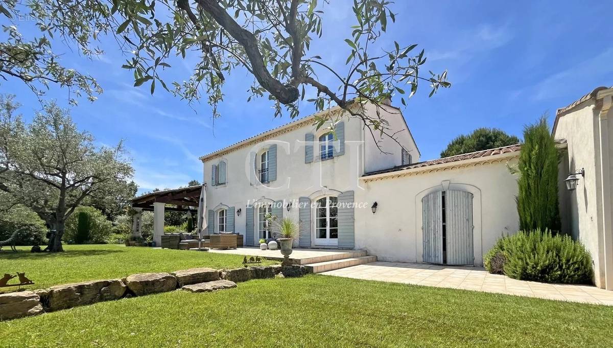 Maison à VAISON-LA-ROMAINE