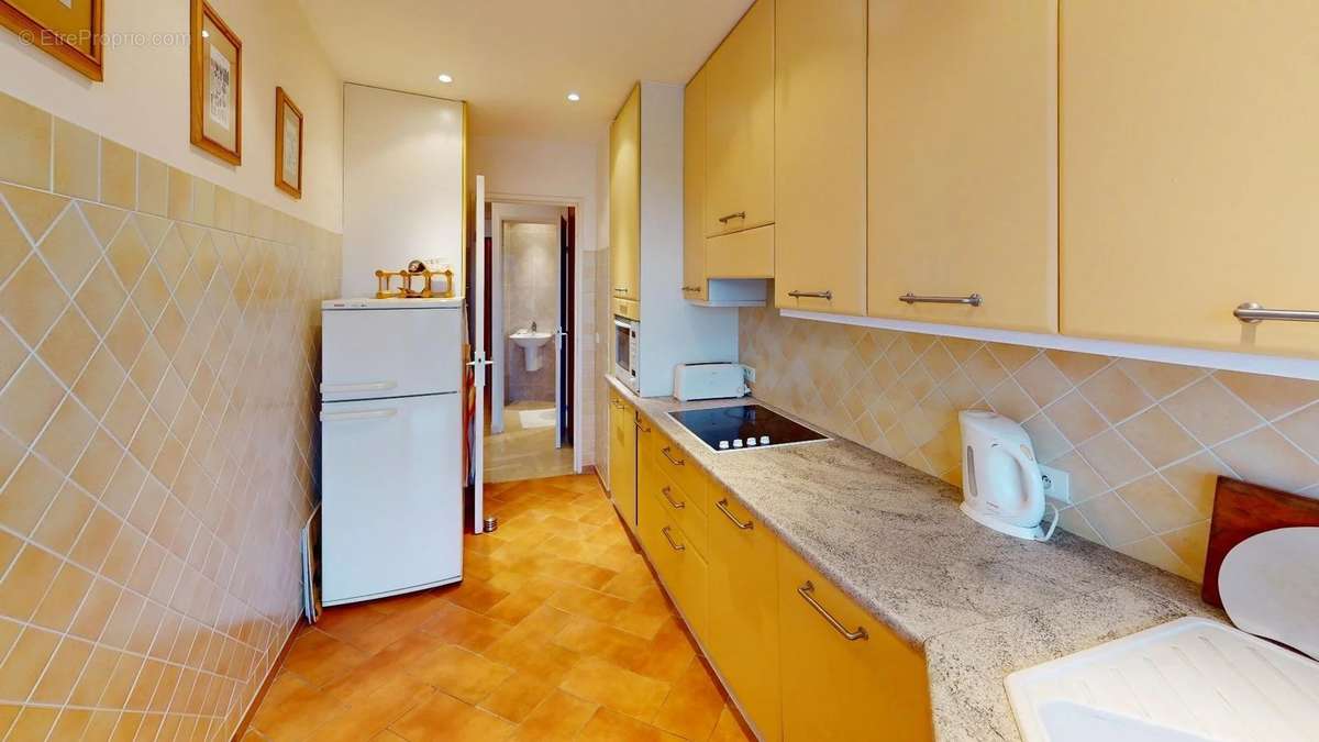 Appartement à MANDELIEU-LA-NAPOULE