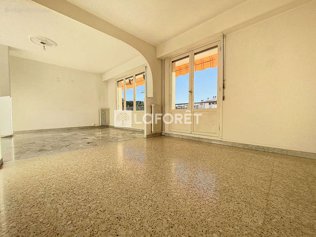 Appartement à MENTON