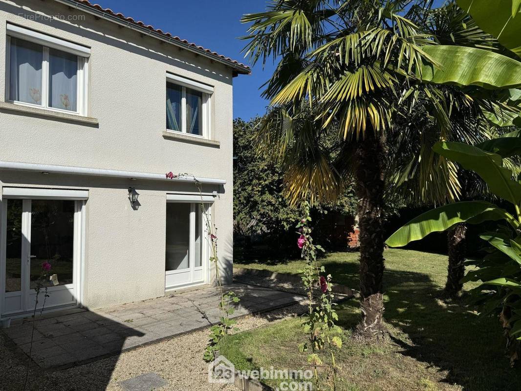 Au Calme sans vis à vis - Maison à MENOMBLET